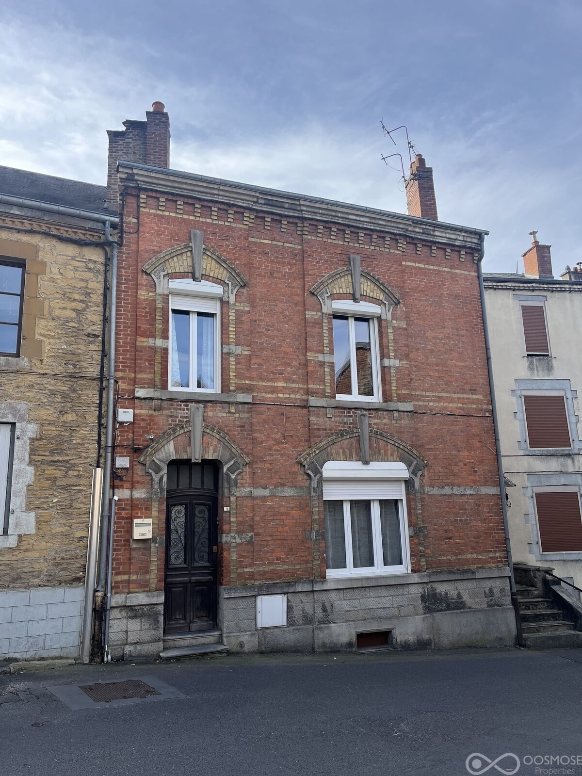 Charmante maison de ville à rénover - Img 3075