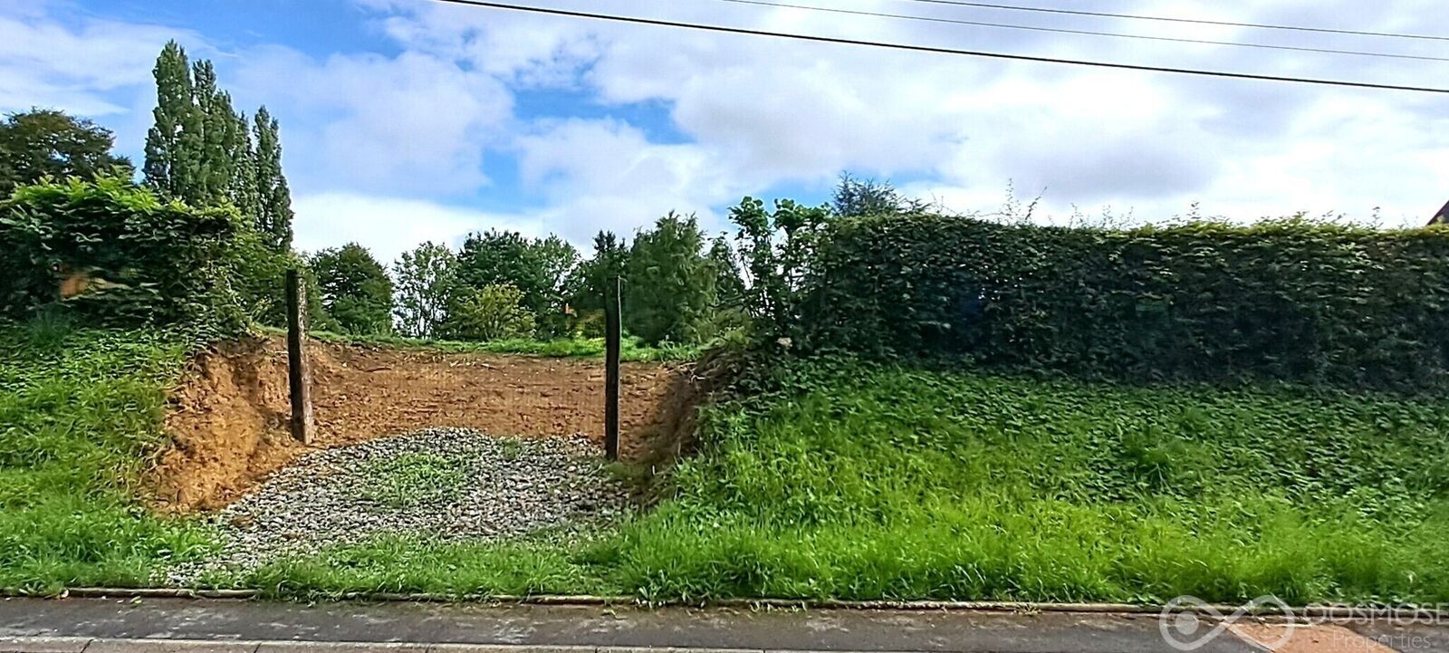 Terrain constructible de 2109 m² - 20250802 163511