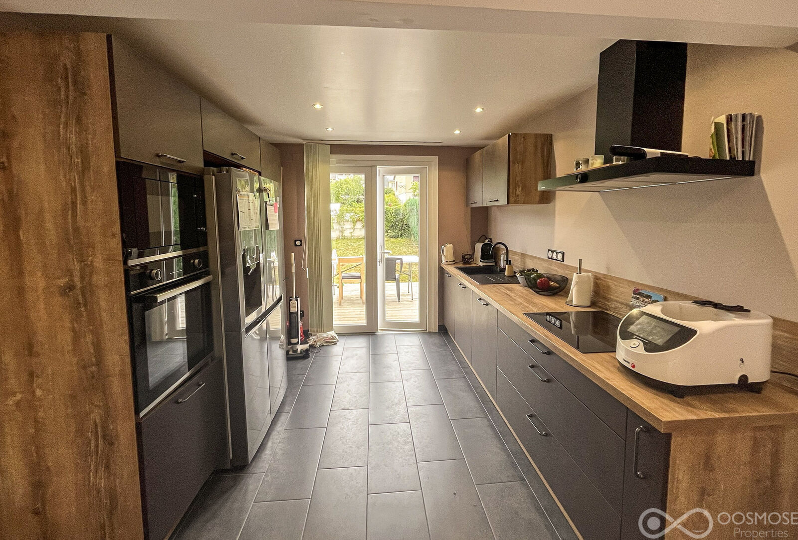 Charmante maison rénovée de plain pied avec garage et jardin - Final-33