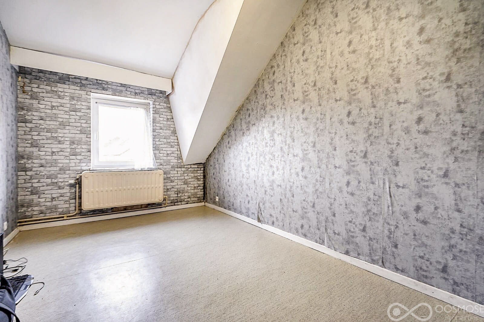 Immeuble 1 commerce et 2 appart. 2ch au centre de Nismes - Final-01