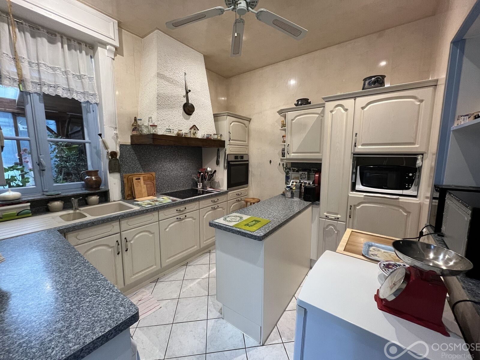 Belle maison de maître dans le centre ville - Img 3385