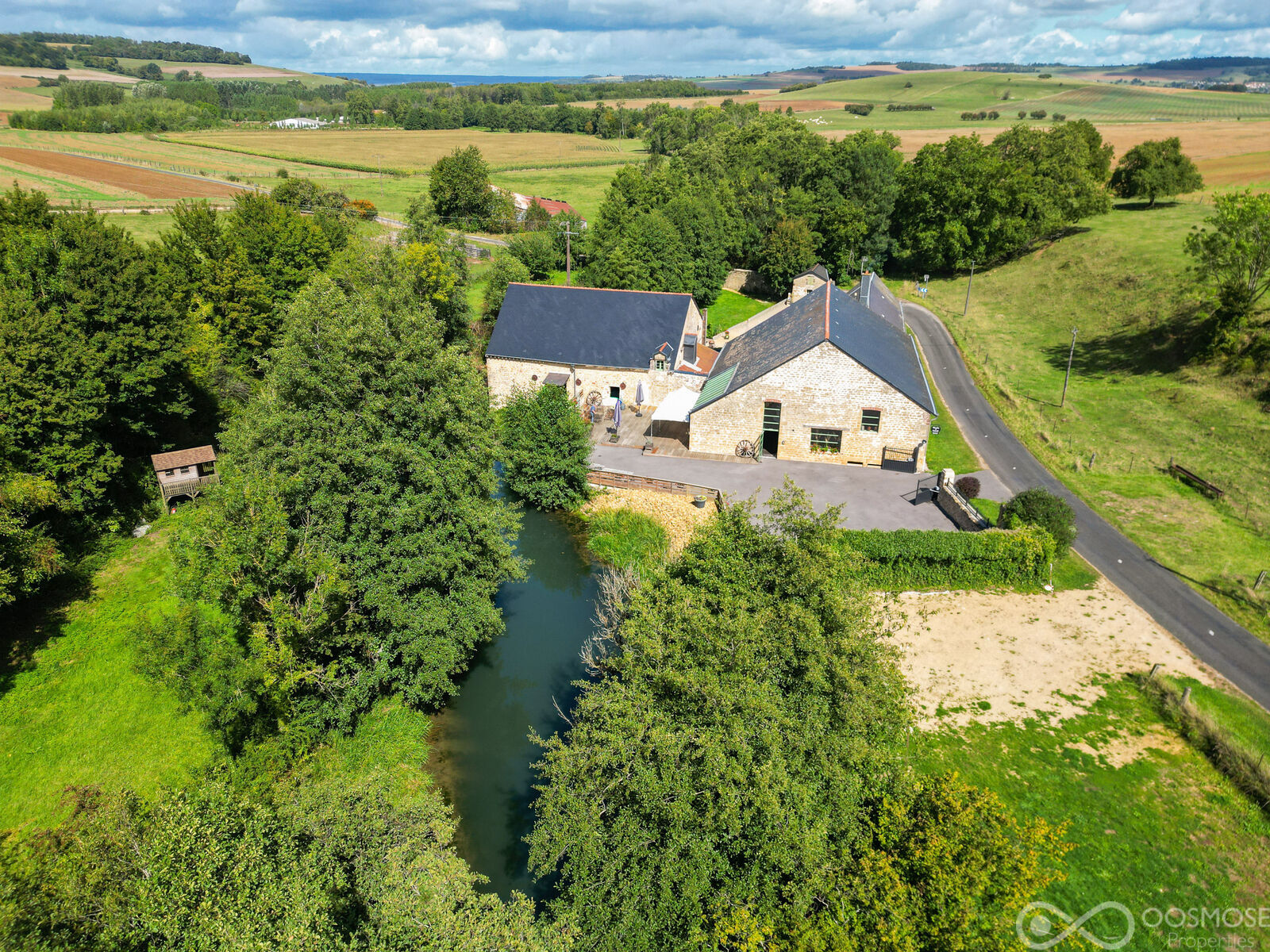 Ardennes Françaises - Ancien Moulin sur 1,5 ha av salle de mariage  - Final-10
