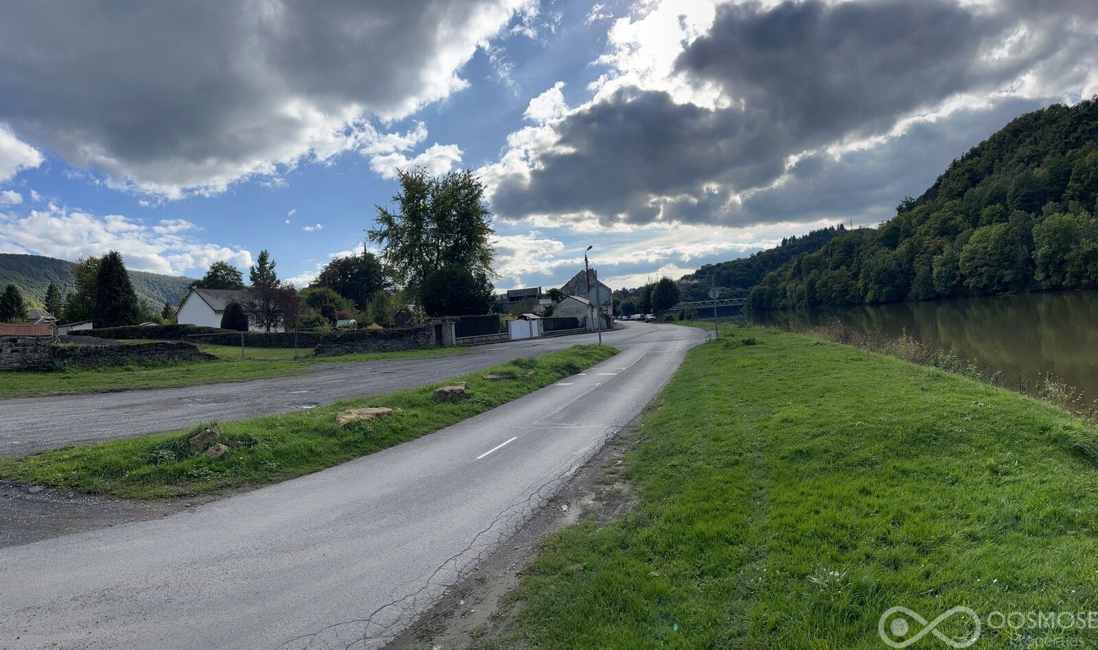 Terrain à bâtir exceptionnel au bord de la Meuse - Vue sur la Meuse