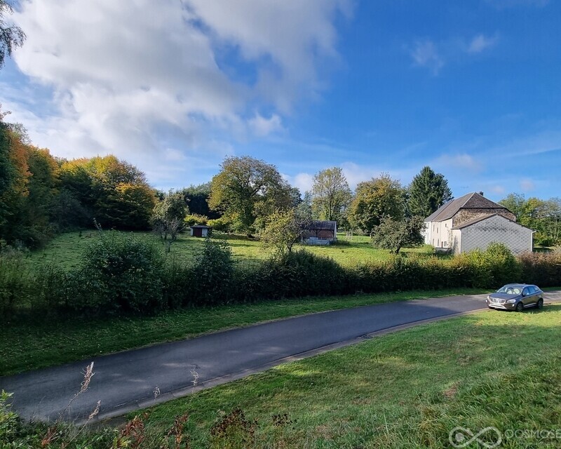 Maison en pierre mitoyenne  - 20251009 111313