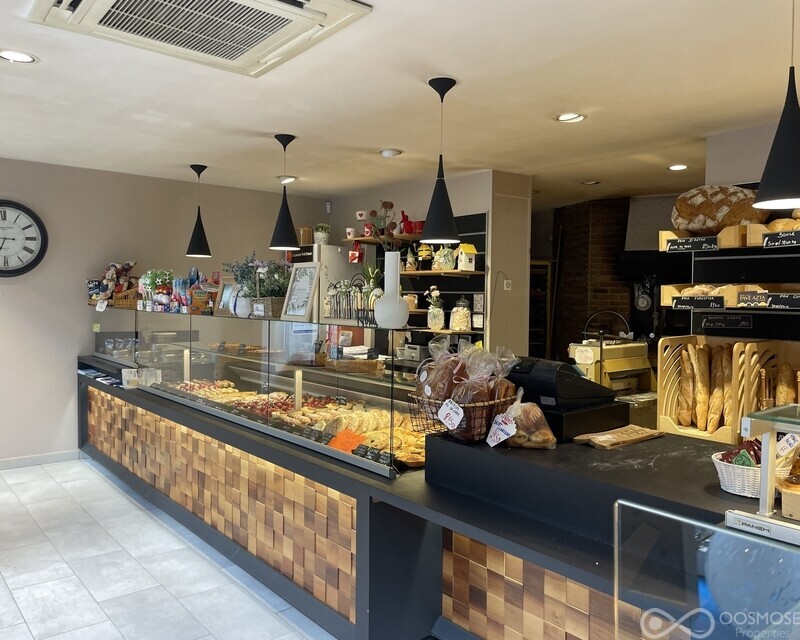 Boulangerie, pâtisserie, sandwicherie au centre touristique de Givet - Image1  1