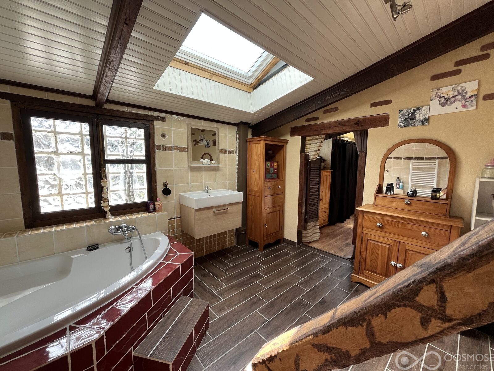 Charmante maison complètement rénovée avec belle vue sur les collines - Img 1415