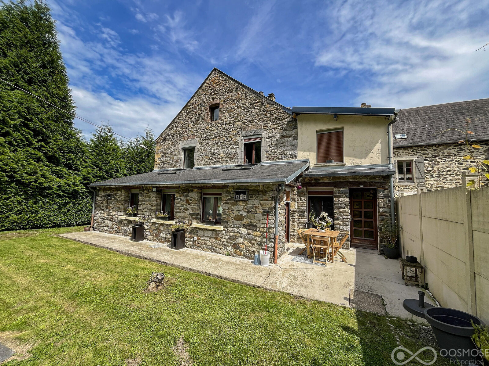 Charmante maison complètement rénovée avec belle vue sur les collines - Final-36