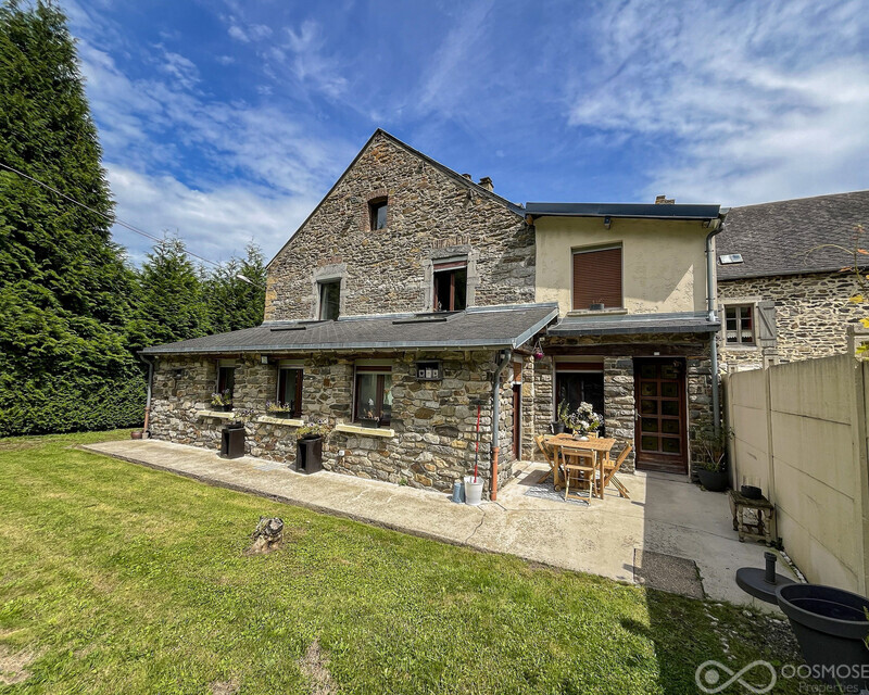 Charmante maison complètement rénovée avec belle vue sur les collines - Final-36