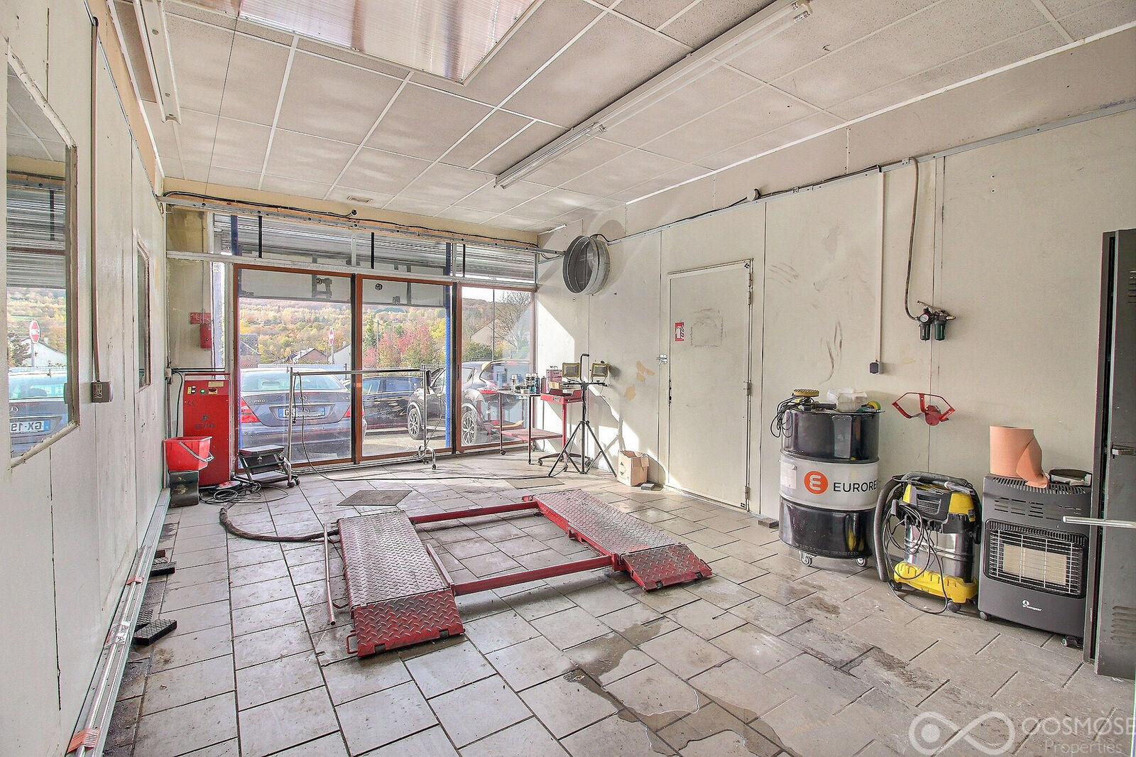 Murs et Fonds de commerce de 550 m² pour tout types d'activités - Final-70