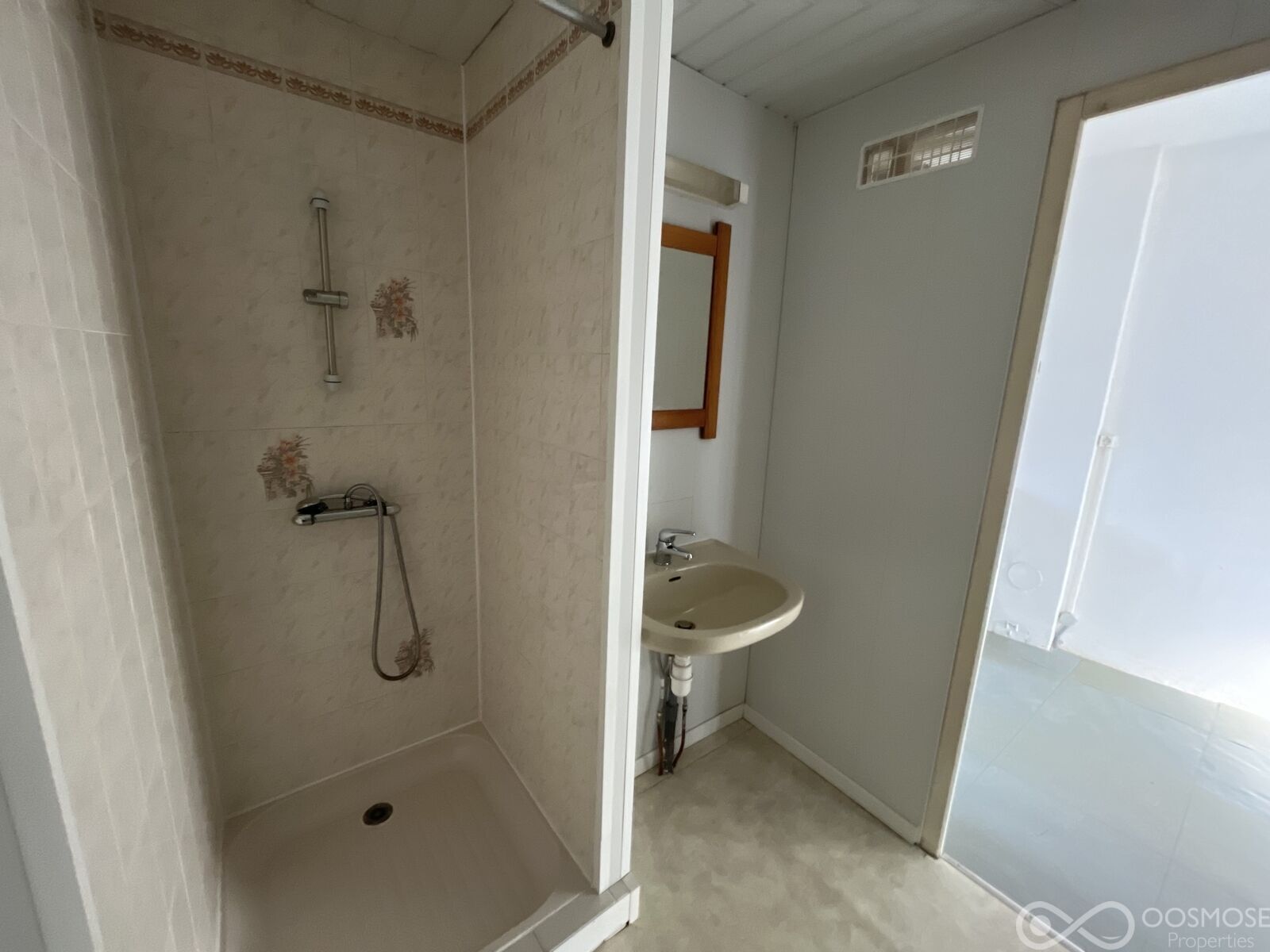 Bel opportunité pour cette maison mitoyenne - Img 3162