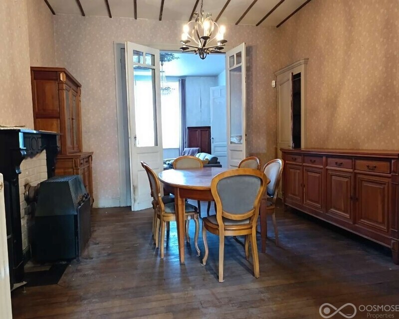 Maison de maître de 143 m² avec garage et jardin - Snapchat-1846159921
