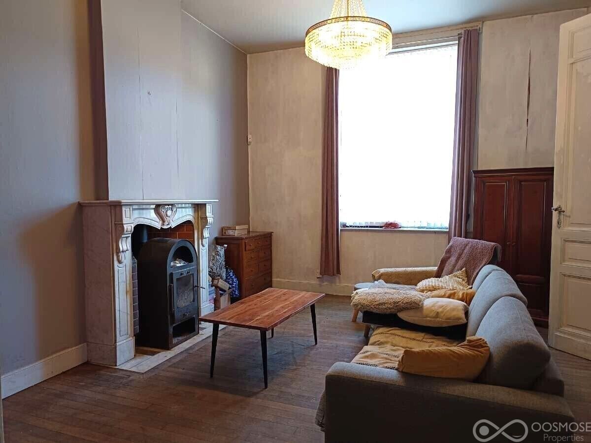 Maison de maître de 143 m² avec garage et jardin - Snapchat-90348975