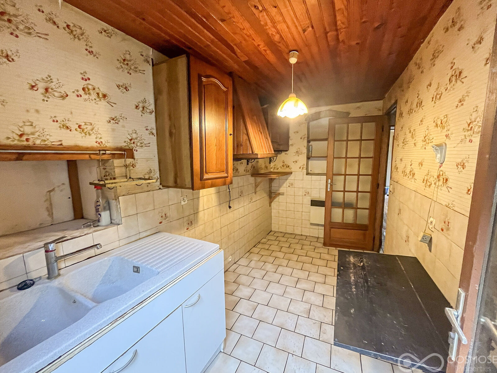 Charmante maison mitoyenne à rénover  - B574ef4d-1d19-4484-8072-8fbff87f4688