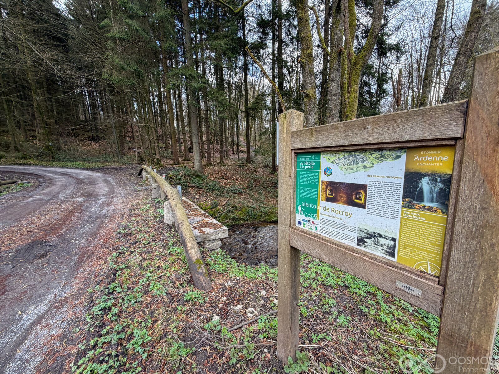 Terrain constructible de 1377 m² - Final-10