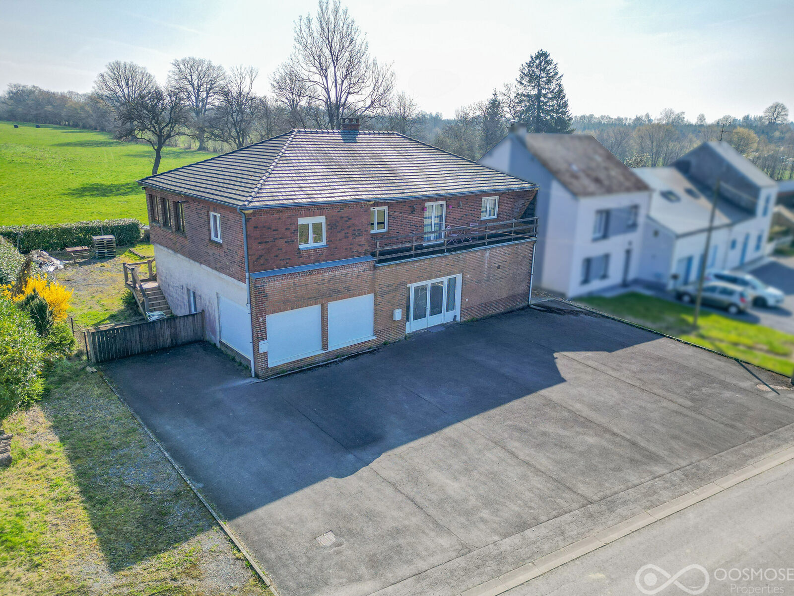Bâtiment de 254m2 av possib. magasin, bureau, logement, ... à 3' de la frontière belge - Sans titre-1