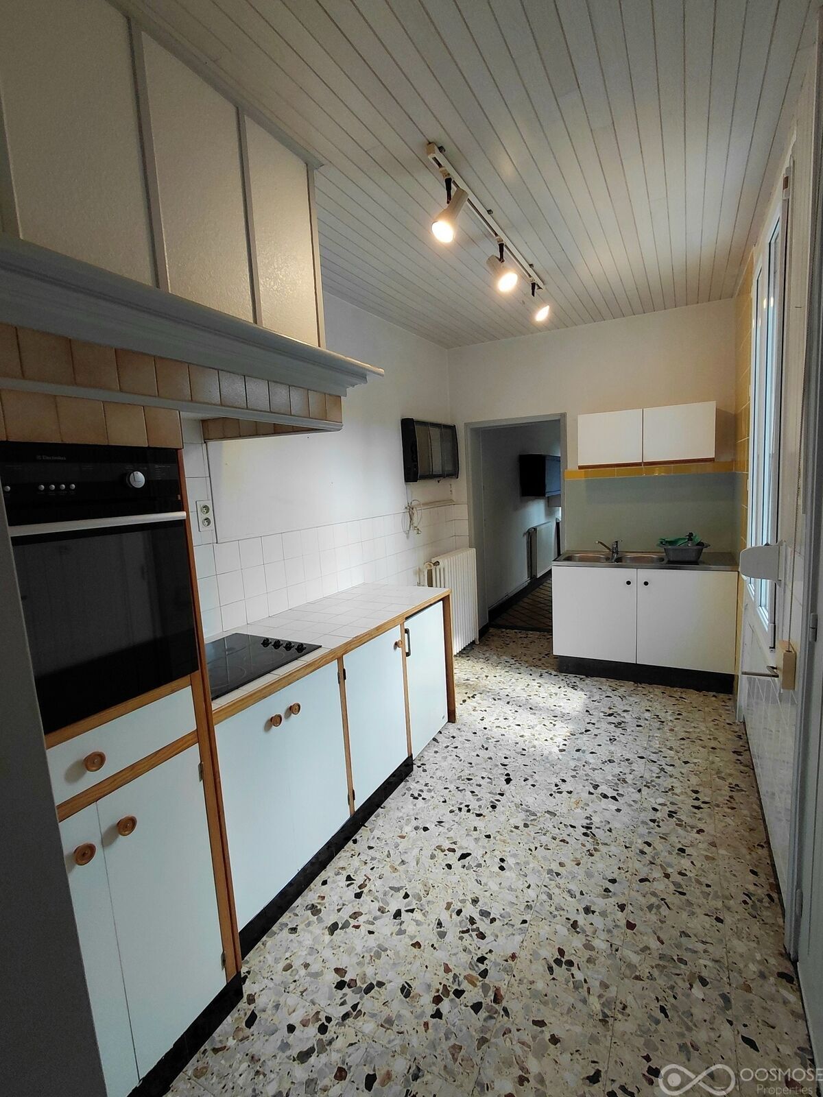 Maison bourgeoise de 182 m² avec jardin et garage - 20260328 133344