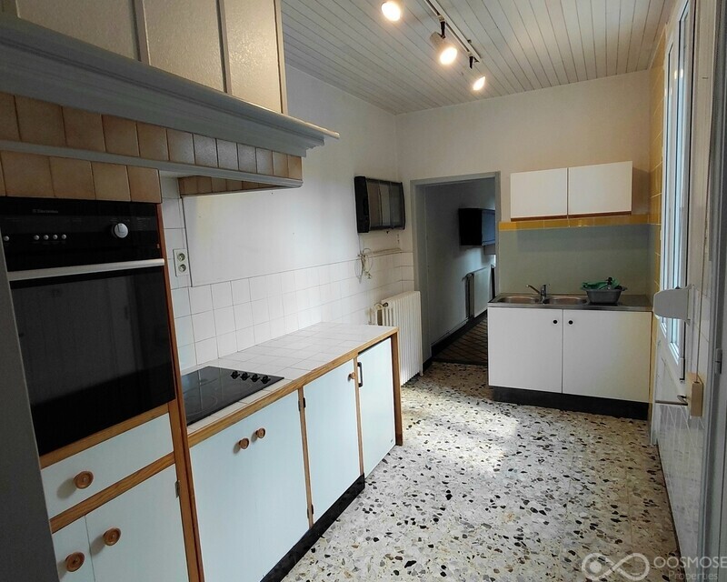 Maison bourgeoise de 182 m² avec jardin et garage - 20260328 133344
