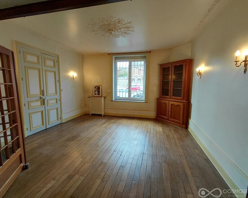 Maison bourgeoise de 182 m² avec jardin et garage - 20260328 132806