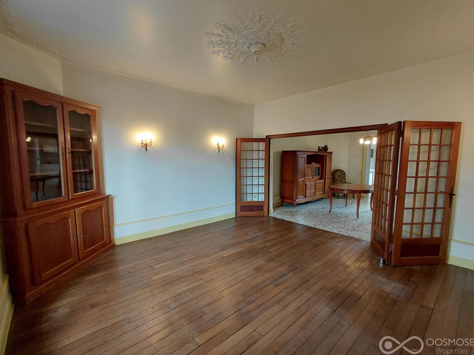 Maison bourgeoise de 182 m² avec jardin et garage - 20260328 133041