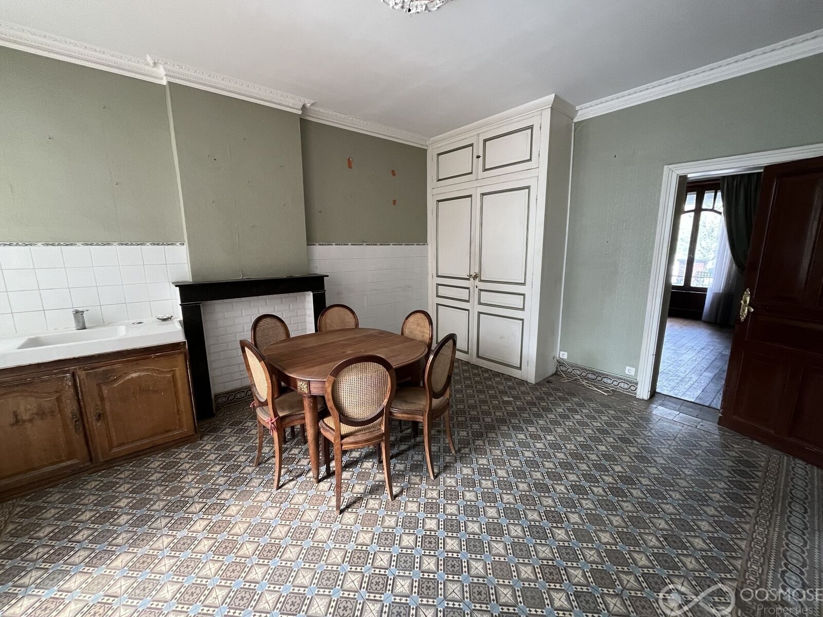 Bien d'exception avec grand jardin et garage - Cdd6c62c-ddea-4a85-bb0d-b38367a0011d