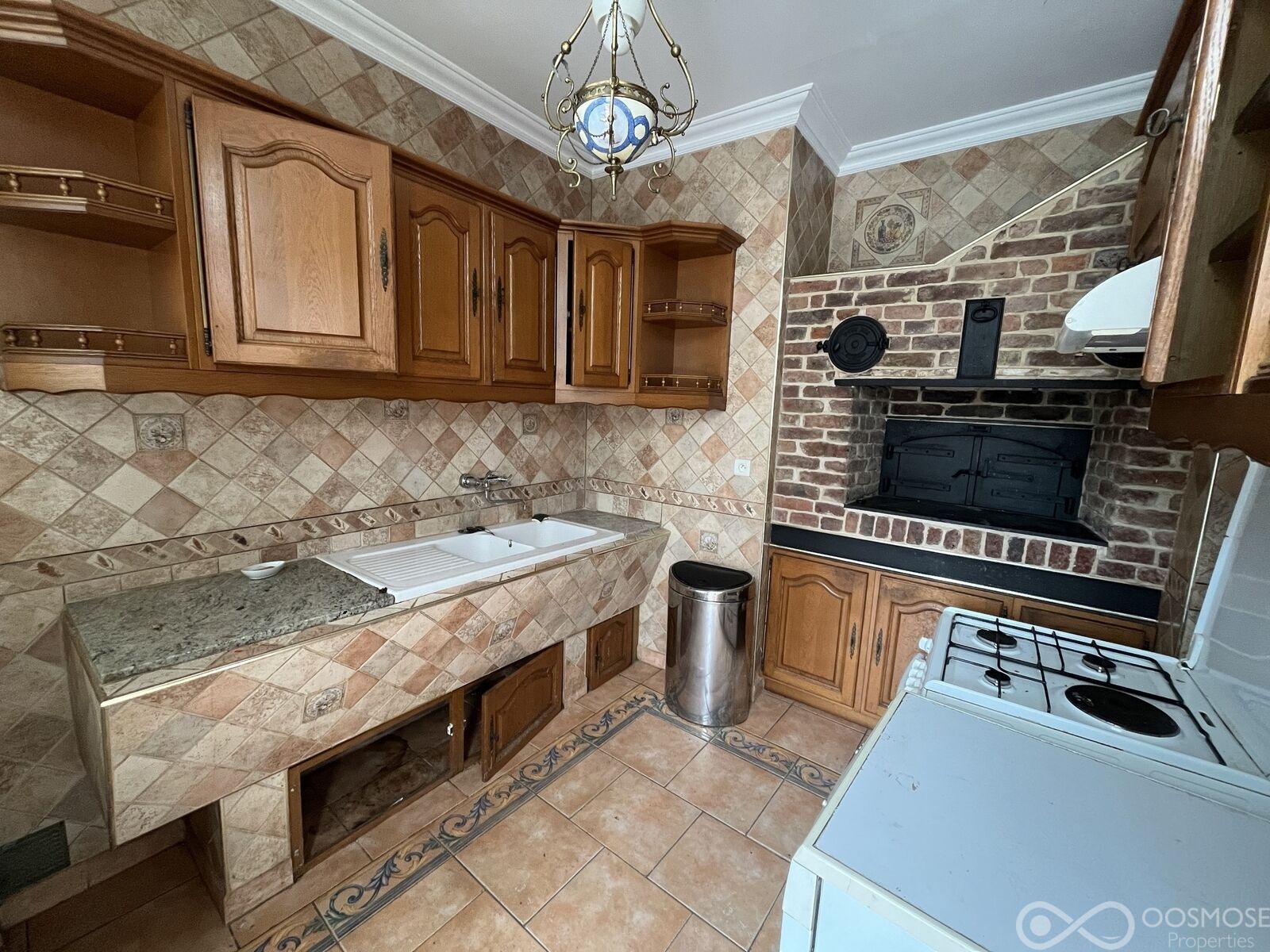 Bien d'exception avec grand jardin et garage - 807dc0a2-a3e4-4bc9-93b4-83f934357d33