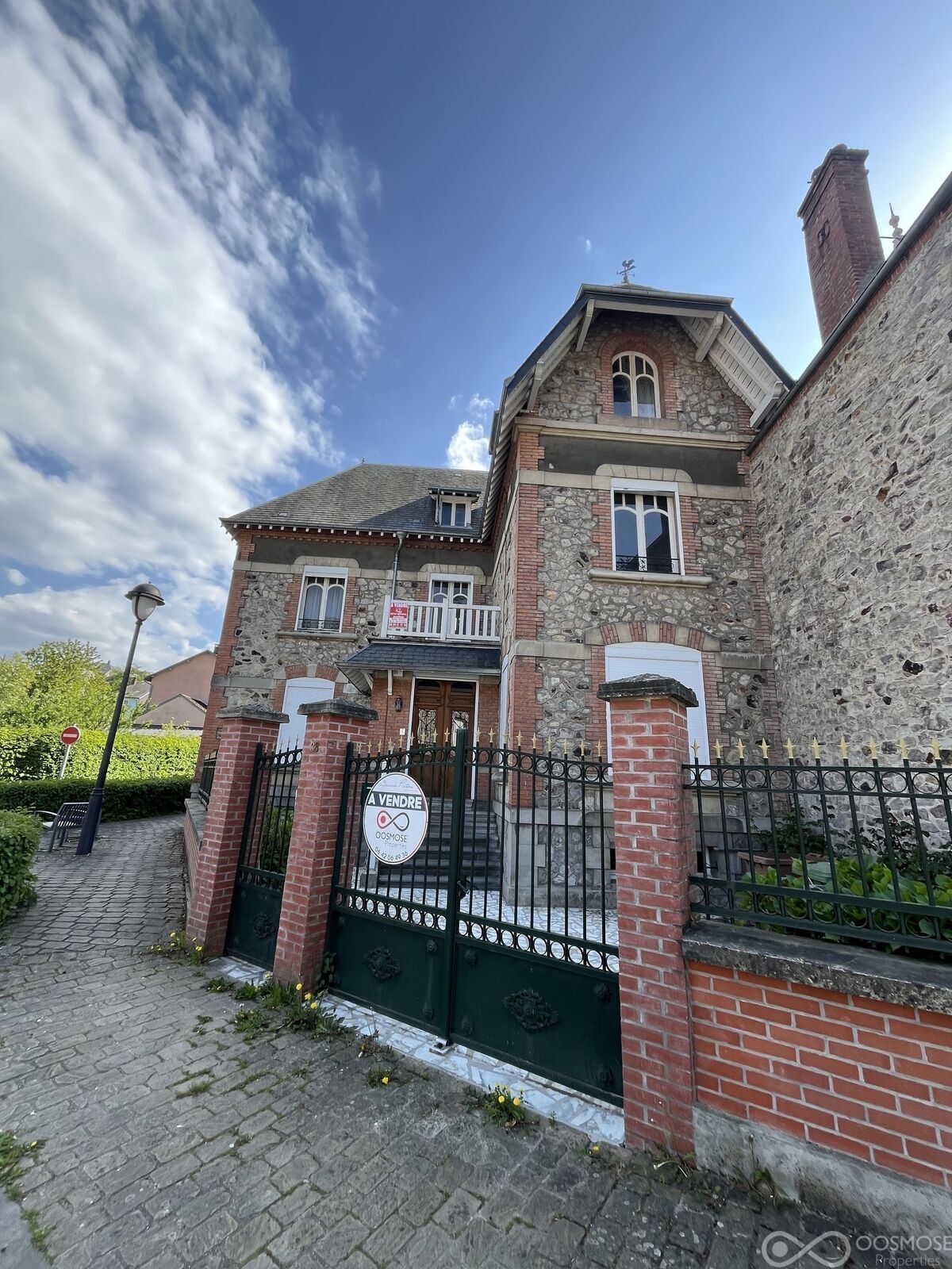 Bien d'exception avec grand jardin et garage - Img 5279