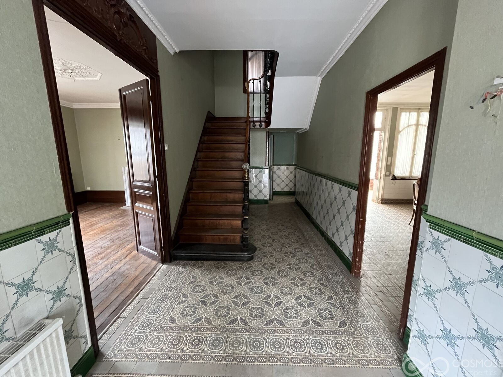 Bien d'exception avec grand jardin et garage - 625e28fd-6458-4812-afb1-e7ef4aa1befd