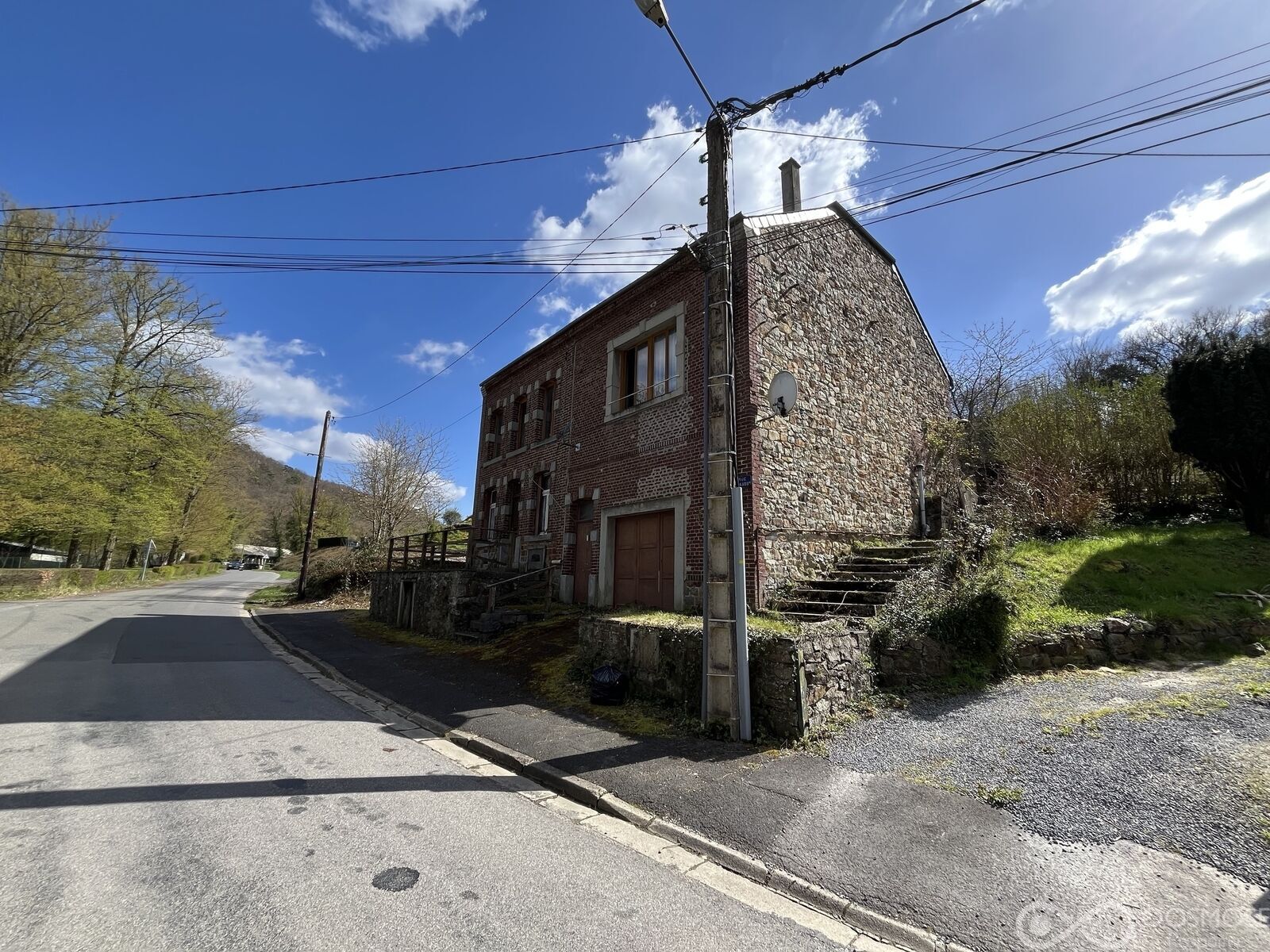 Maison complètement à rénover - Img 4927