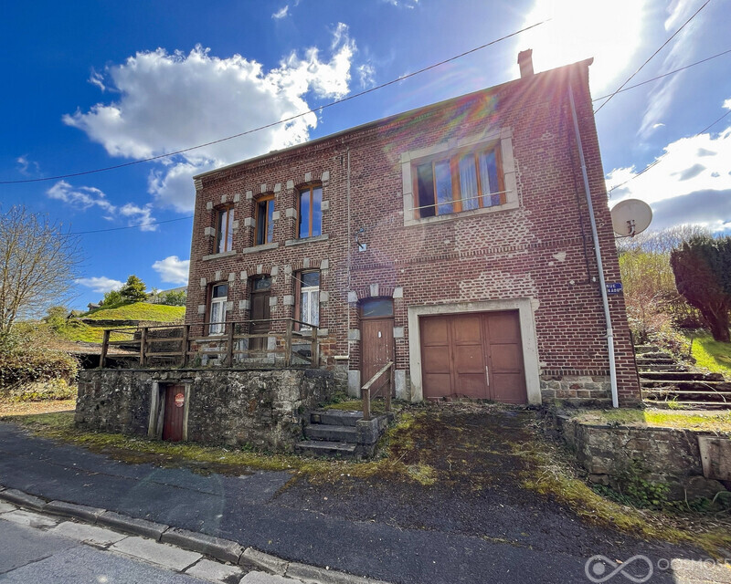 Maison complètement à rénover - Glc-12