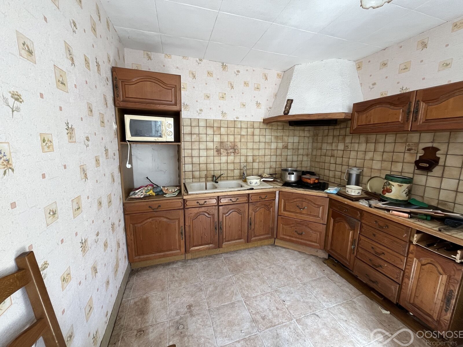 Maison complètement à rénover - Img 4913