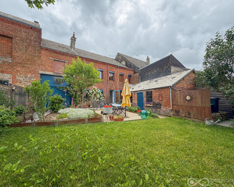 Maison de caractère avec 3 chambres et jardin privatif - Final-17