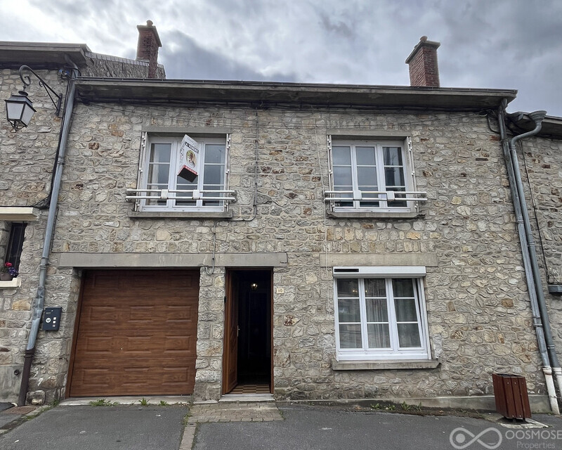 Maison de caractère en plein centre du joli village d'Hargnies - Final-100-2