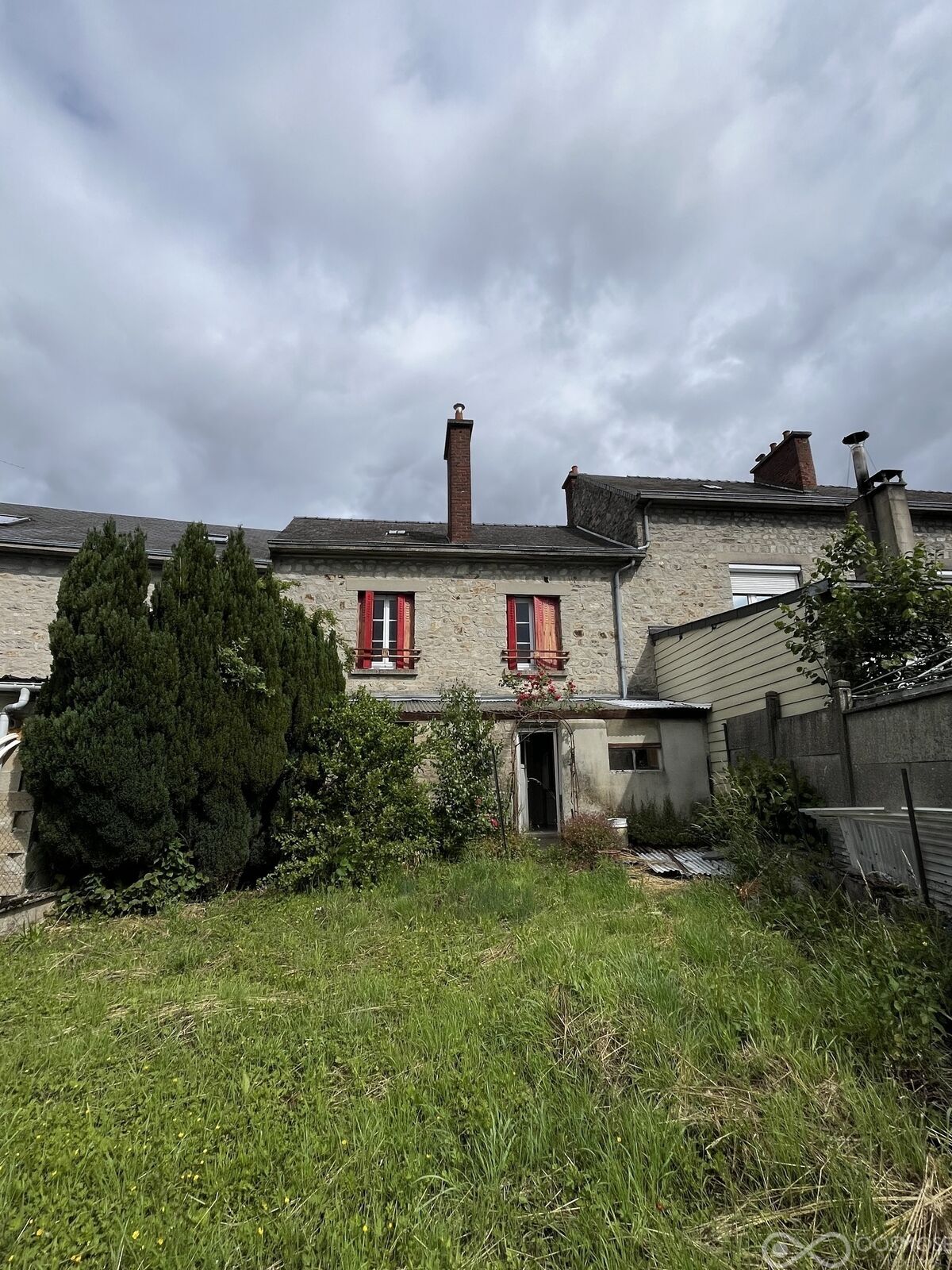 Maison de caractère en plein centre du joli village d'Hargnies - Img 6073
