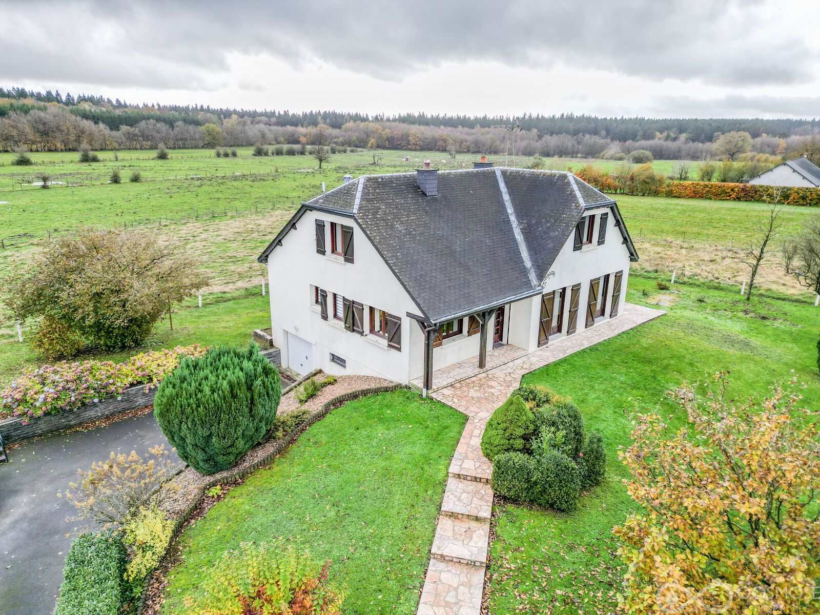 Villa plain-pied 6ch av garage - Dji 0179-2