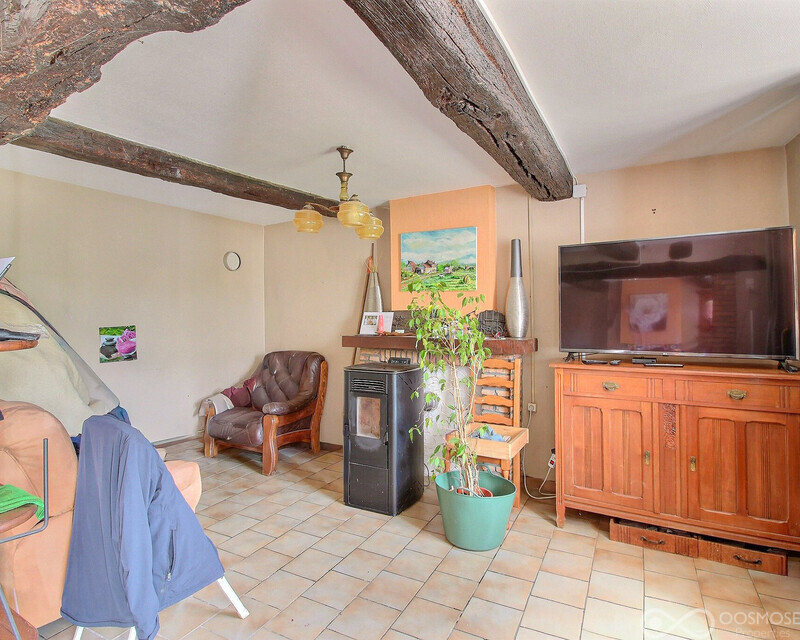 Maison en pierre avec garage idéalement située - Final-101
