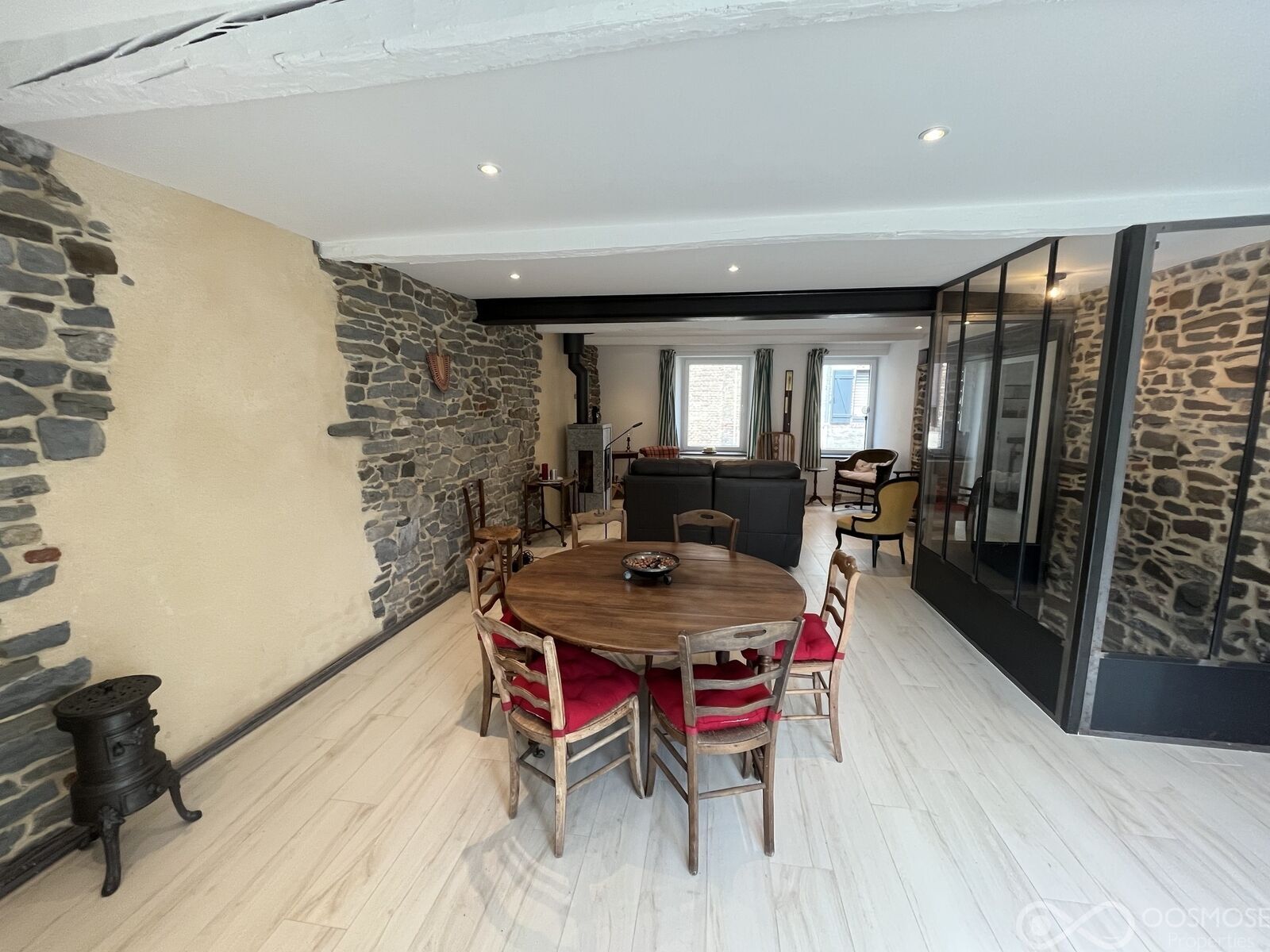 Charmante maison en pierre entièrement rénovée avec goût - Img 6140