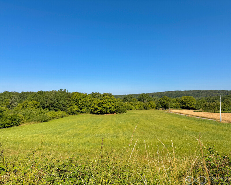 Terrain de 94,5 ares dans un quartier calme - Final-283
