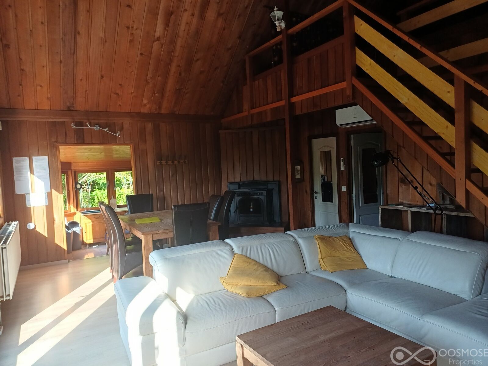Beau chalet rustique - 20260624 084058  1 