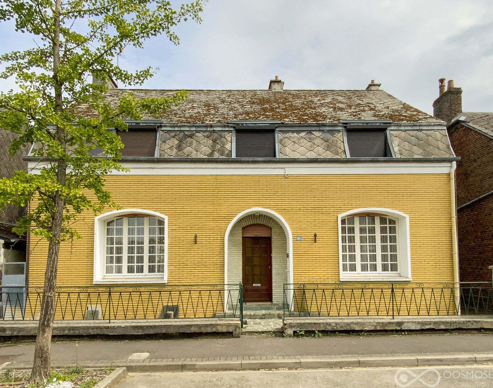 Maison 4 façades rue calme proche centre village  - Final-480