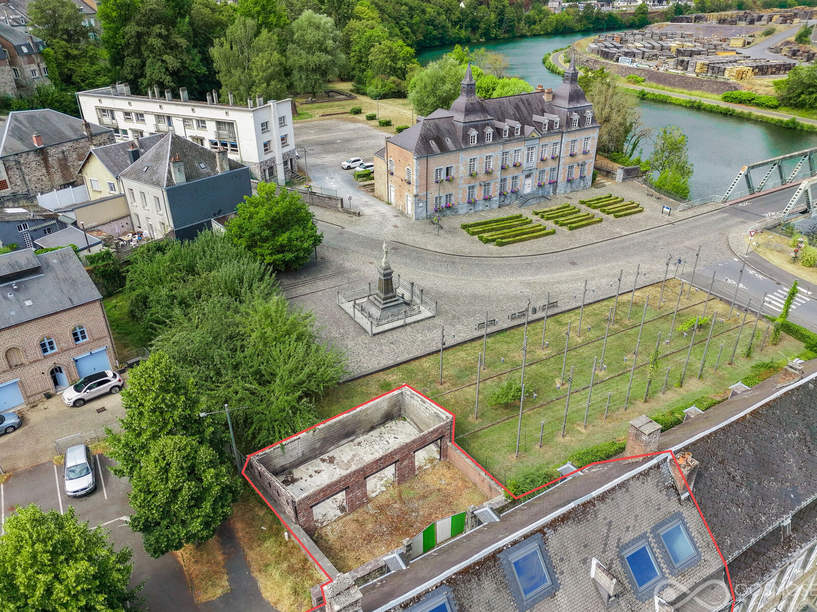 Propriété de caractère avec dépendances et fort potentiel - Final-651