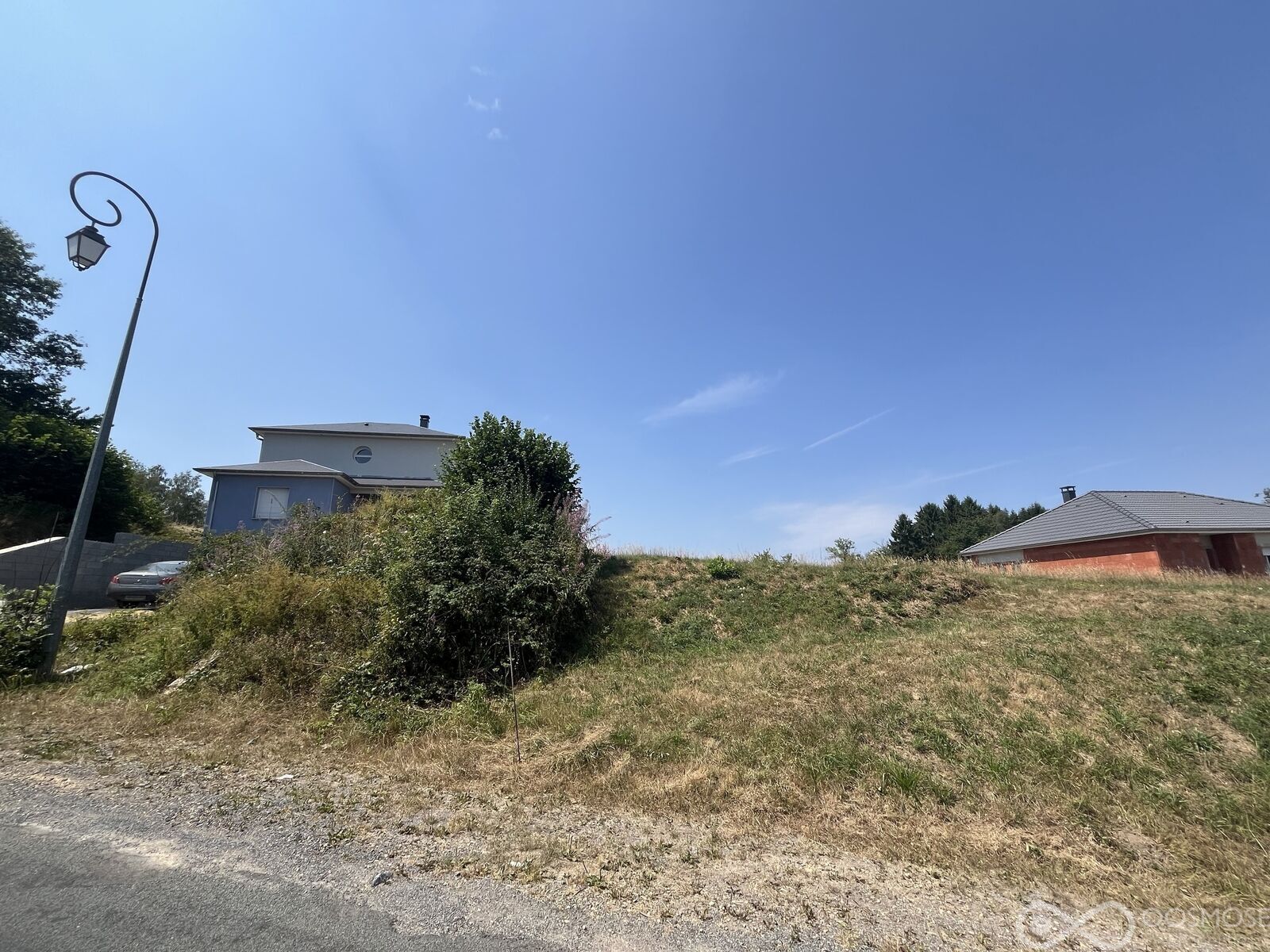 Terrain constructible d'environ 2.000 m2 dans un cadre exceptionnel  - Img 6714