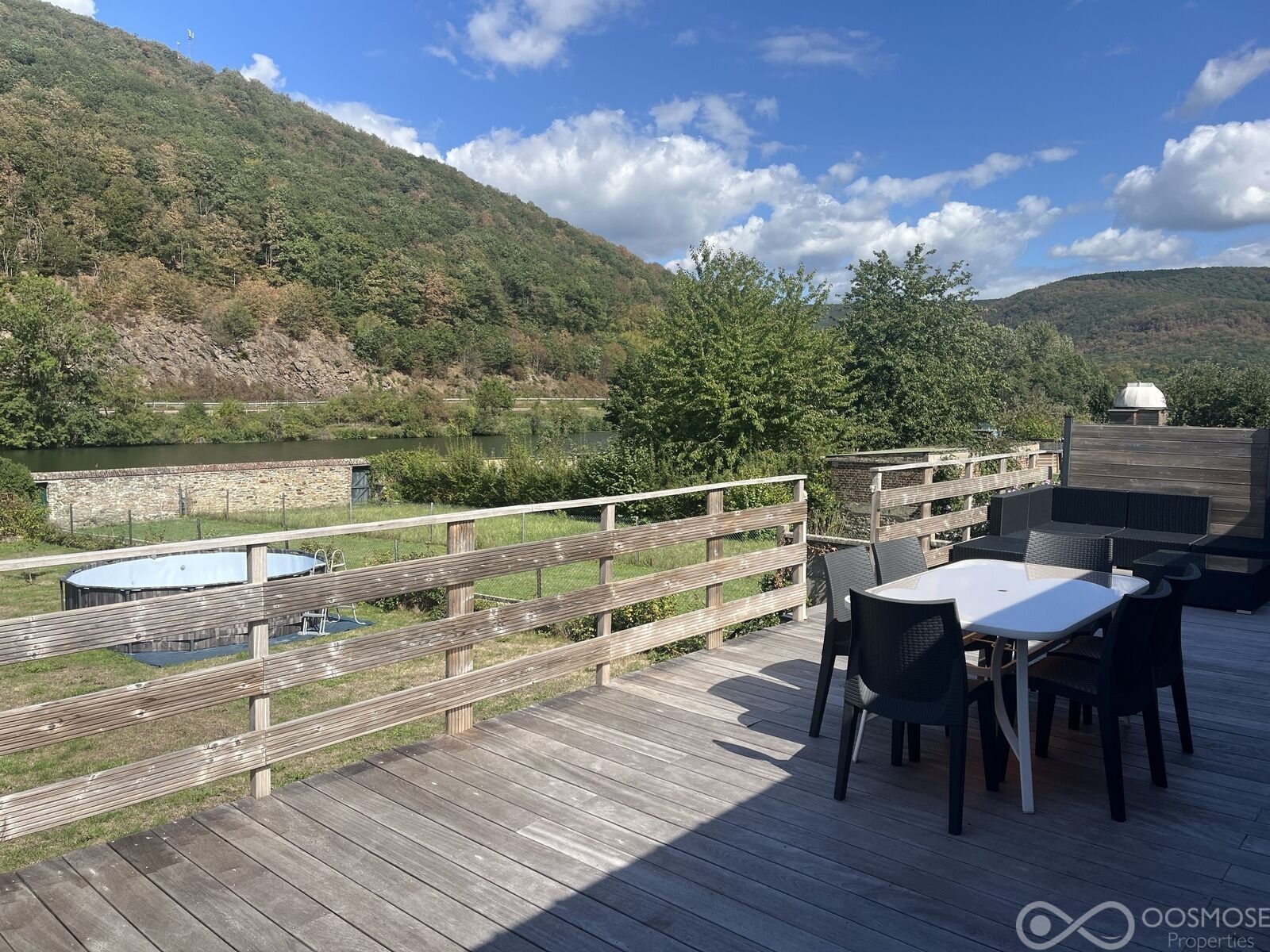 Bel immeuble avec vue imprenable sur La Meuse - Img 7311
