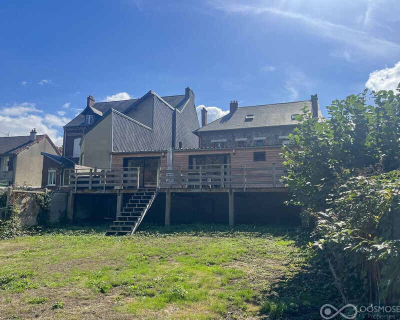 Bel immeuble avec vue imprenable sur La Meuse - Final-974