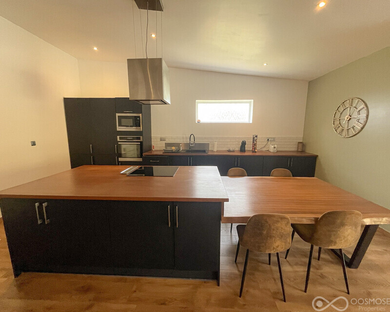 Bel immeuble avec vue imprenable sur La Meuse - Final-969