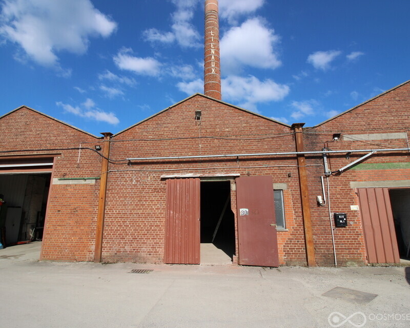 Entrepôt 140 m² situé à proximité de la N5  - Img 4463