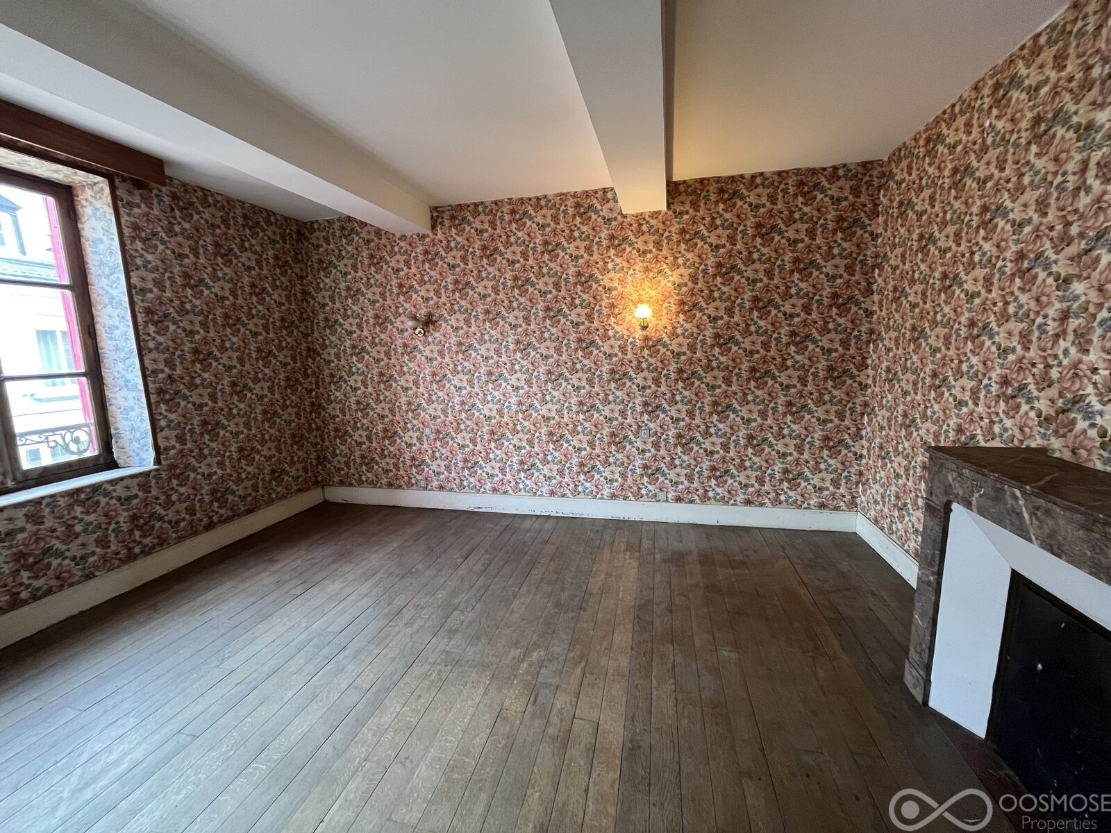 Ancienne boucherie équipée avec logement et bâtiment annexe - Img 7738