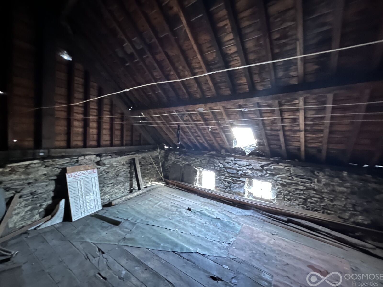 Ancienne boucherie équipée avec logement et bâtiment annexe - Img 7740