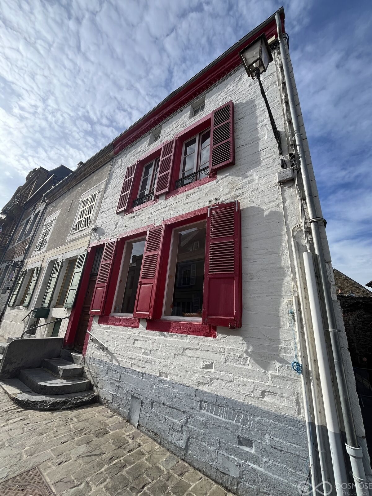 Ancienne boucherie équipée avec logement et bâtiment annexe - Img 7720