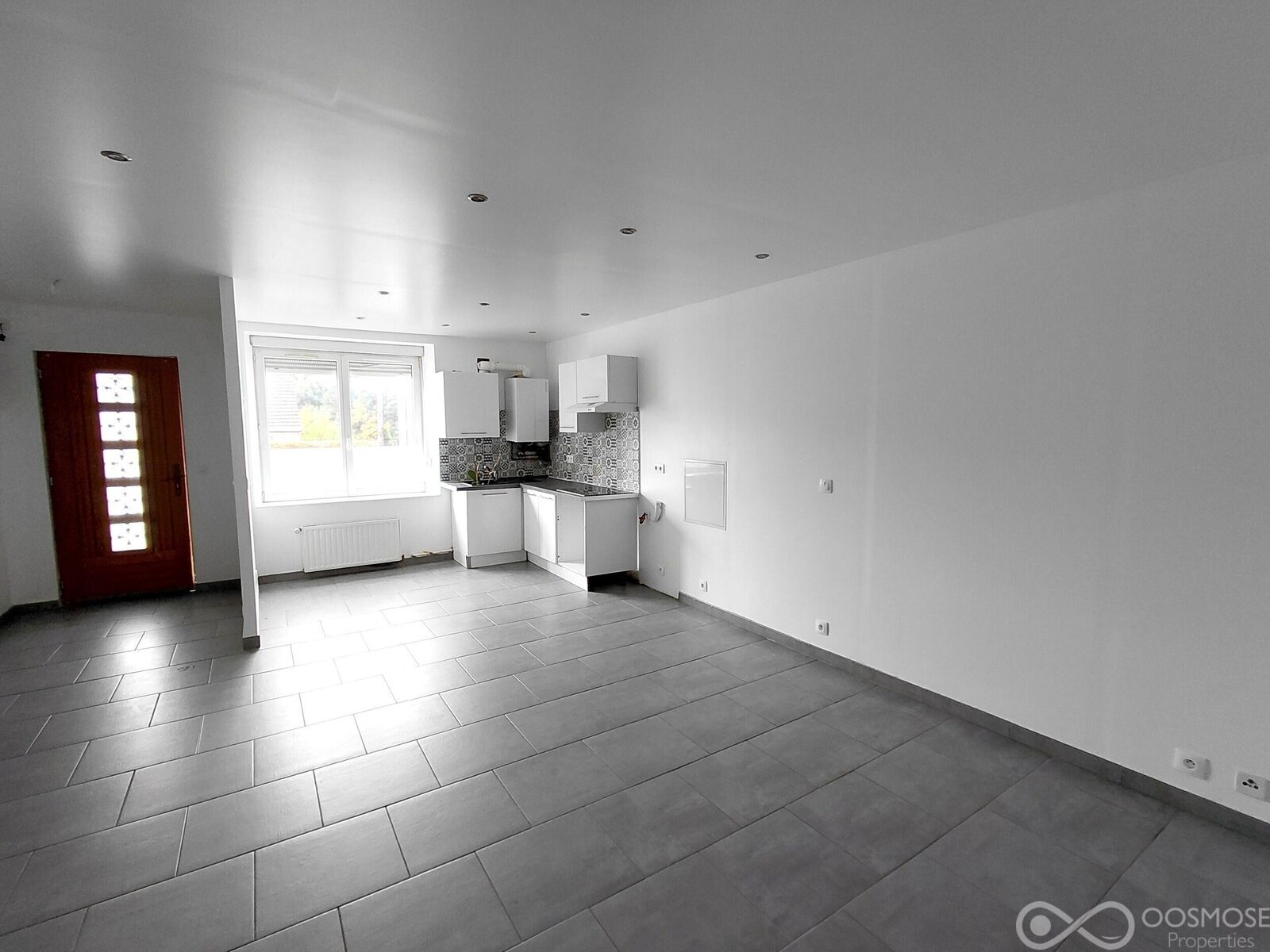 Maison rénovée 2 chambres 77 m² de superficie totale - 20260920 143949