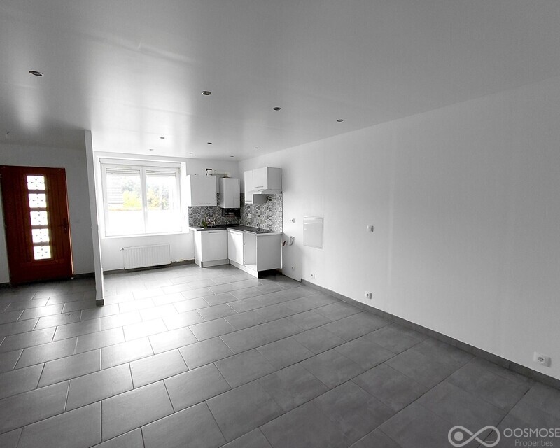 Maison rénovée 2 chambres 77 m² de superficie totale - 20260920 143949